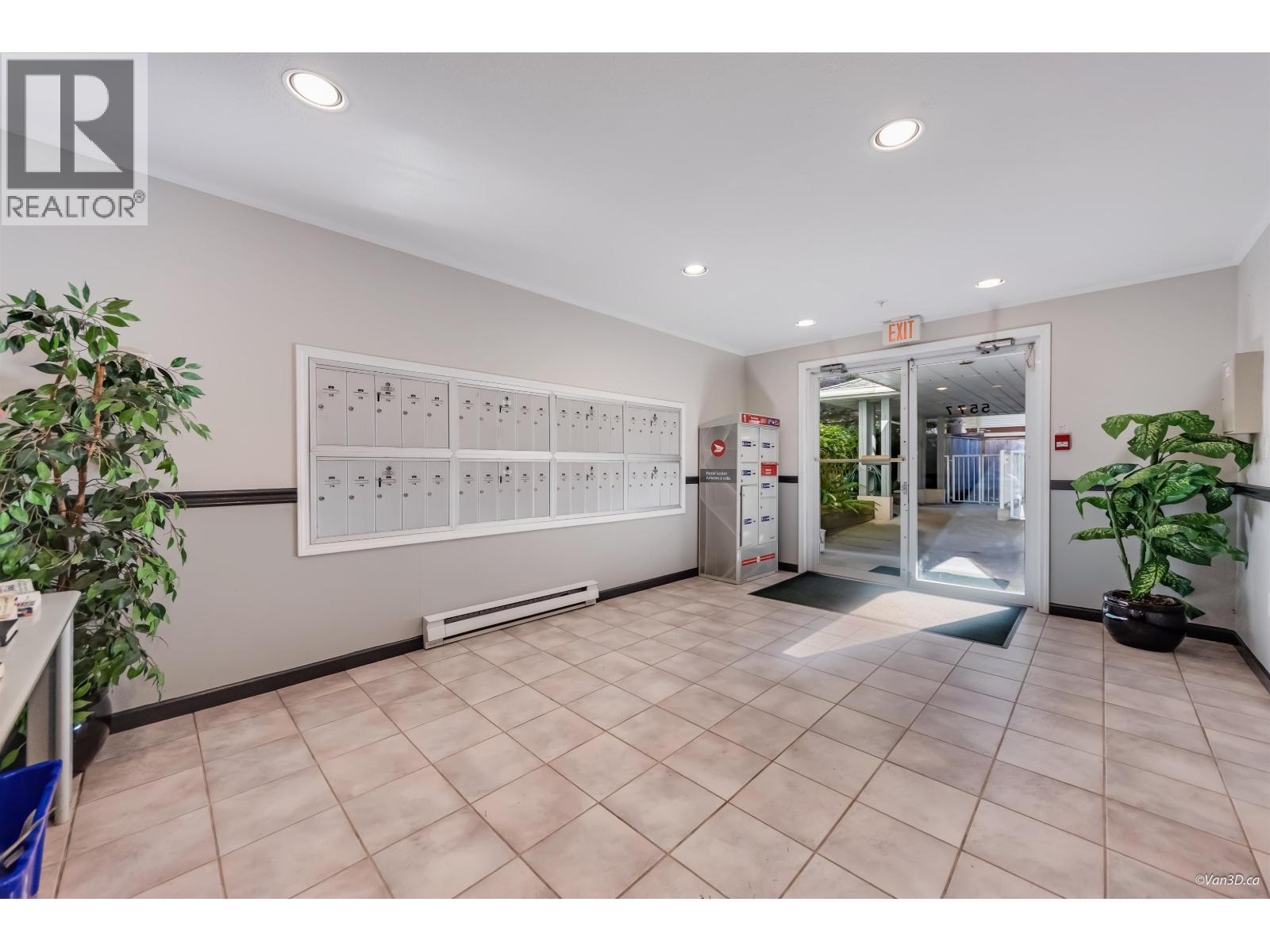 Photo of 105 5577 SMITH AVENUE 18