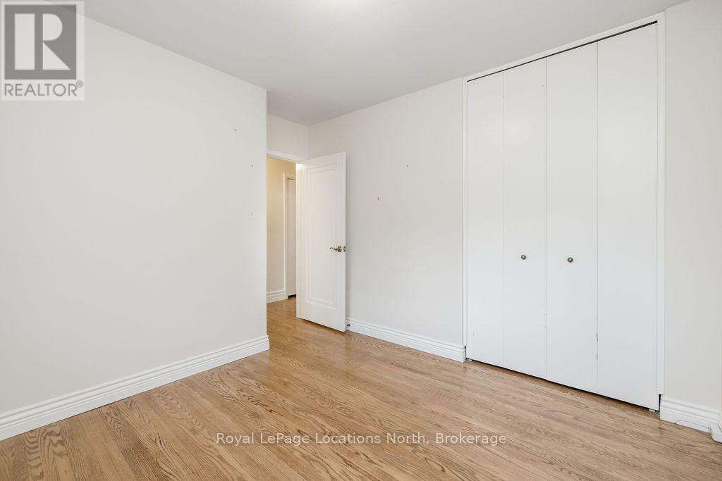 9 Vine Crescent, Barrie photo 22
