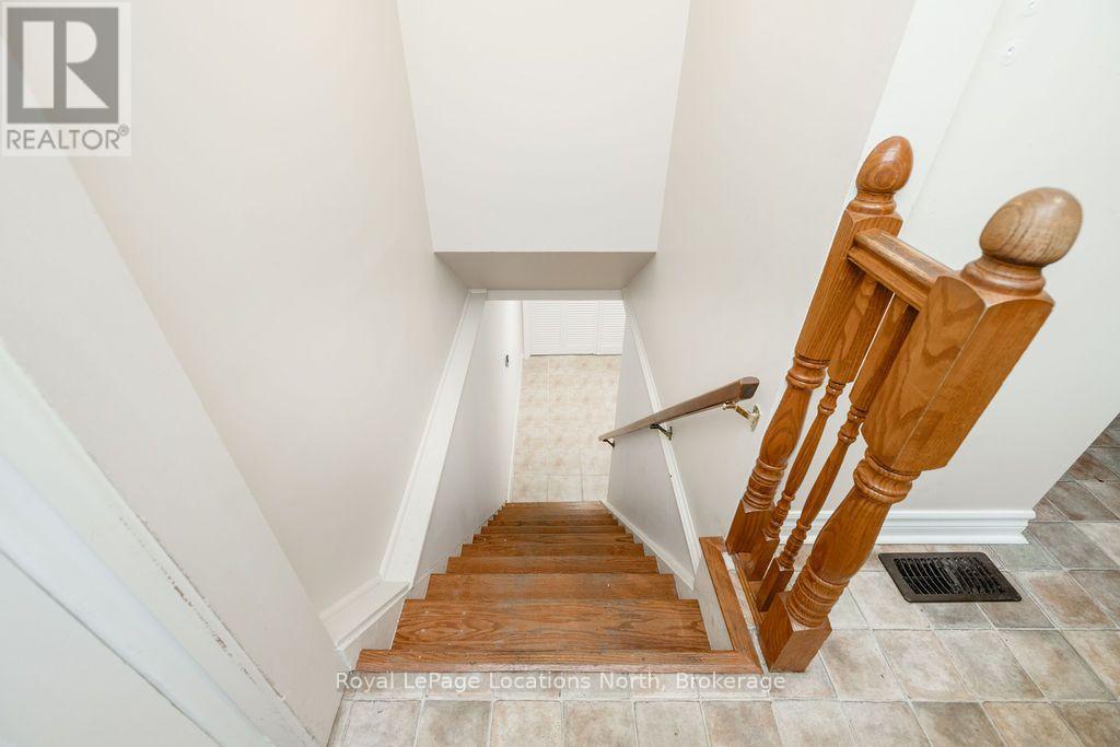 9 Vine Crescent, Barrie photo 28