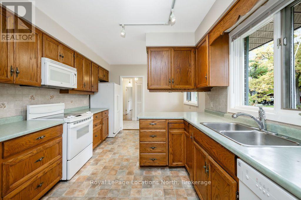 9 VINE CRESCENT, Barrie (Sunnidale) — photo 8