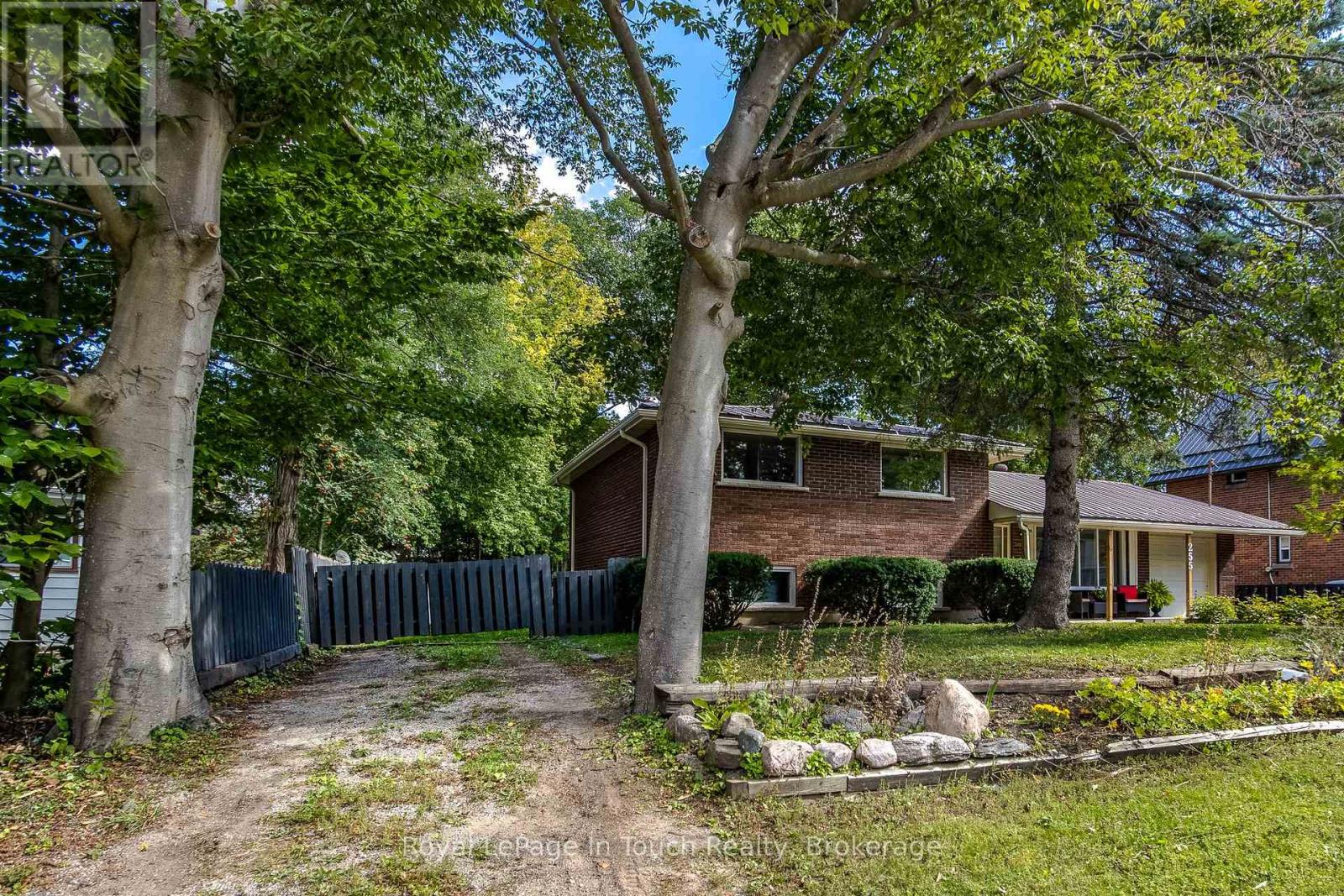 255 EIGHTH STREET, Midland — photo 3
