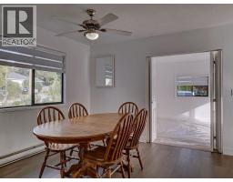 776 Seacot Way, Gibsons, BC V0N1V9 Photo 14