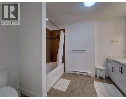 776 Seacot Way, Gibsons, BC V0N1V9 Photo 18
