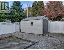 776 Seacot Way, Gibsons, BC V0N1V9 Photo 7