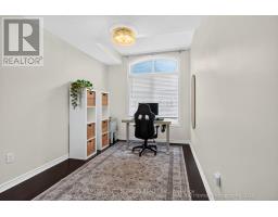 Bedroom 4 - 70 Farooq Boulevard, Vaughan, ON L4L1A6 Photo 8