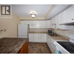 1 Golf Greens Lane Unit# 213, photo 12