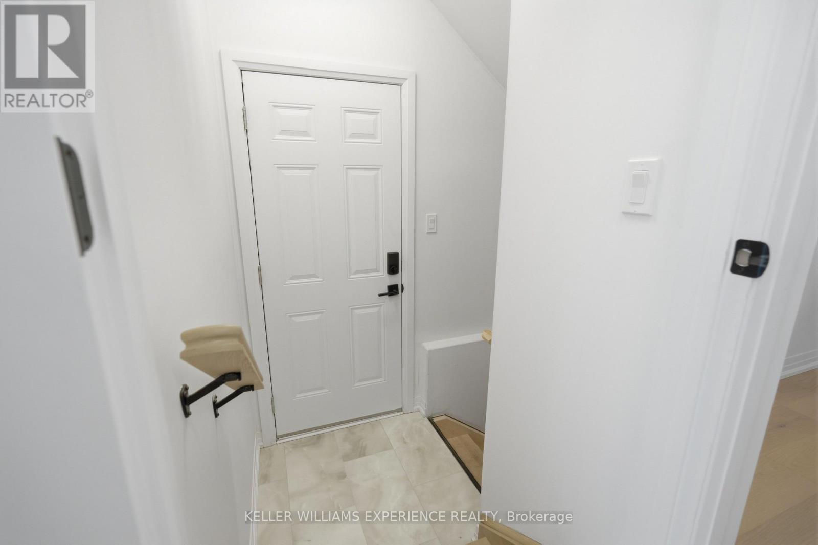 52 Sagewood Avenue, Barrie photo 19