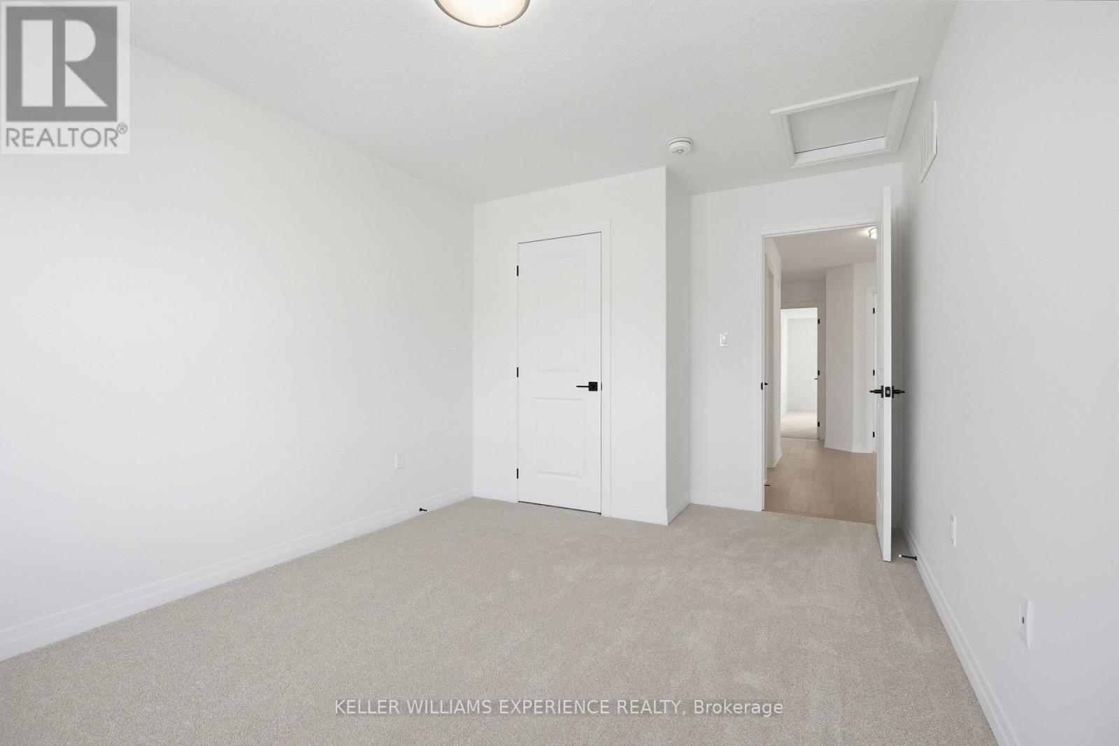 52 Sagewood Avenue, Barrie photo 29
