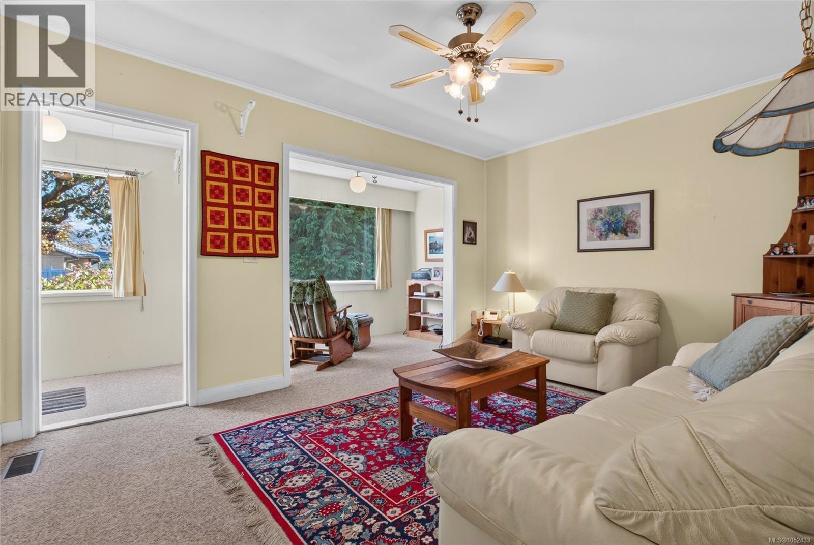 483 Beech Ave, Duncan - Image 1