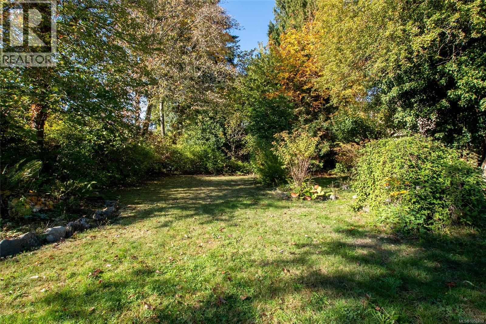 483 Beech Ave - 6
