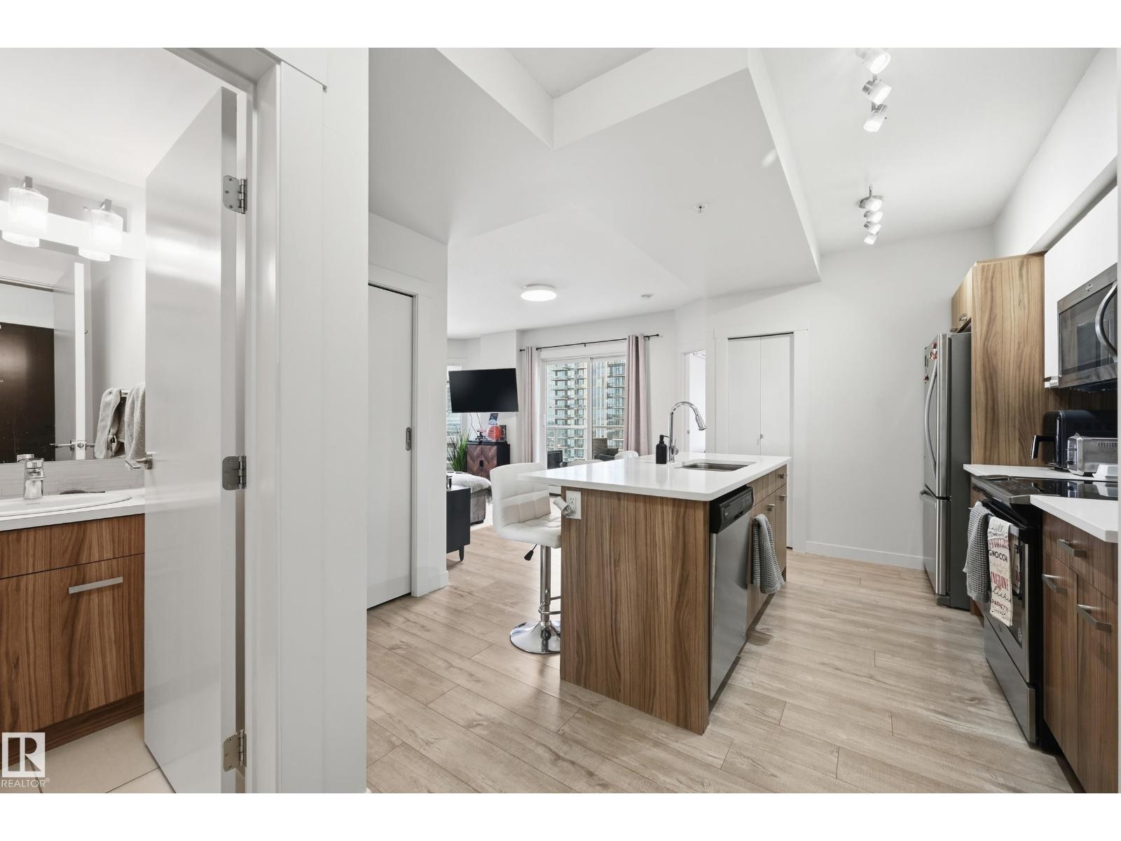 #2407 10410 102 AV NW, Edmonton — photo 9