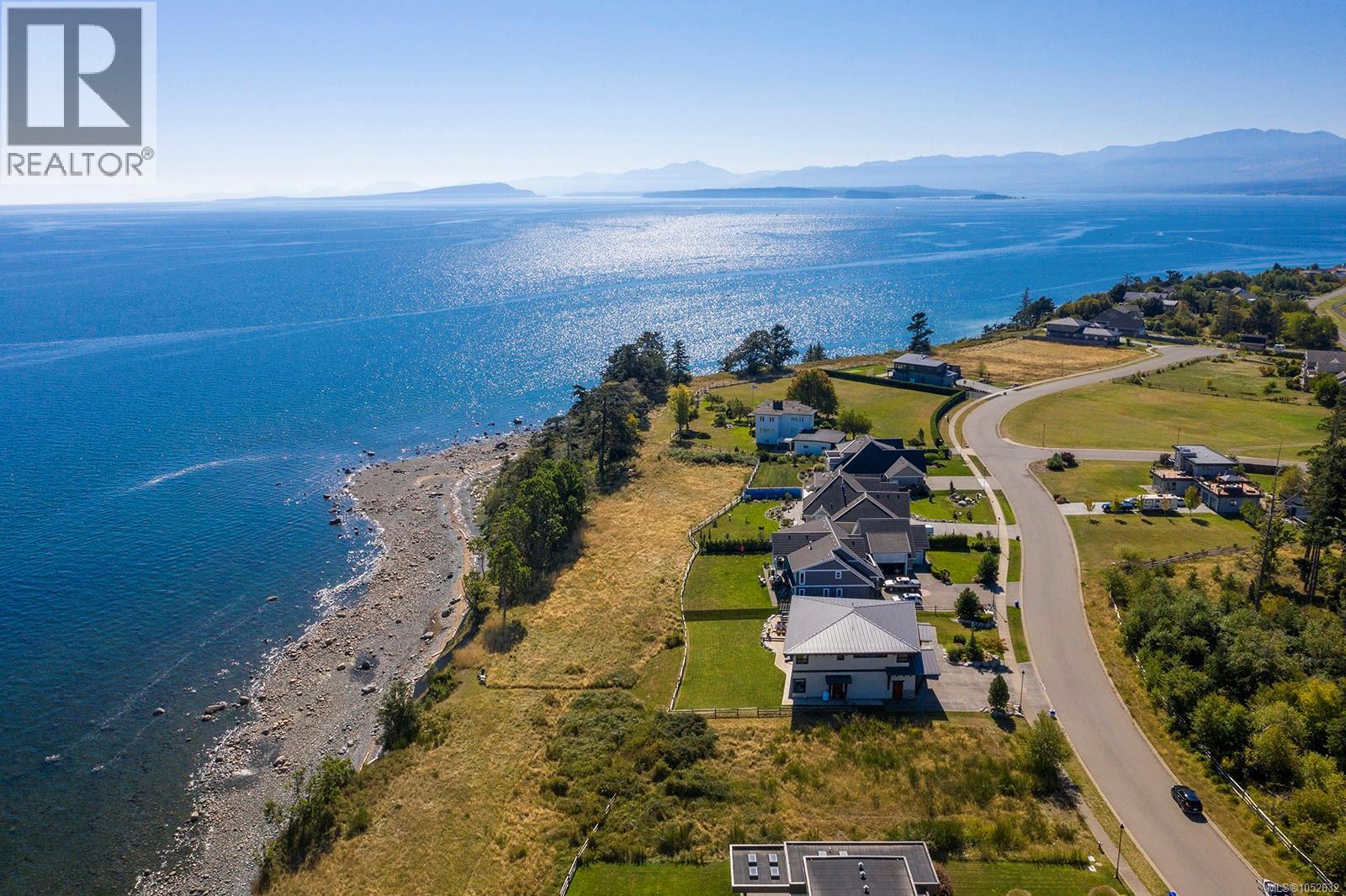 290 Connemara Rd, Comox - Image 1