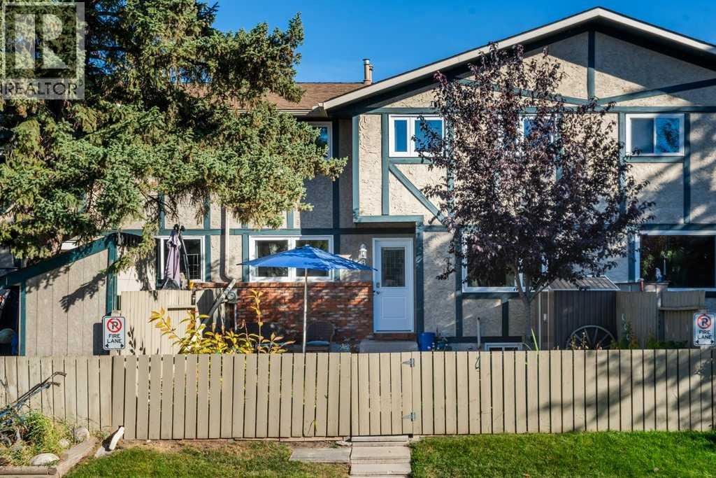 West facing fenced yard
