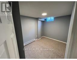 16 Oliti Court, Toronto, ON M9L3A3 Photo 7