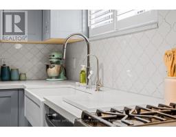 Kitchen - 20 Honeywood Road, Toronto, ON M3N1B2 Photo 8