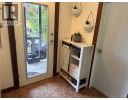 Primary Bedroom - 2600 Columbia Avenue, Castlegar, BC V1N2X6 Photo 7