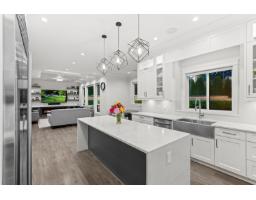 19031 60b Avenue, Surrey, BC V3S8C9 Photo 10