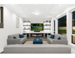 19031 60b Avenue, Surrey, BC V3S8C9 Photo 13