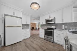 125 Salme Drive, Winnipeg, MB R2M1Y9 Photo 17