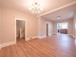 Bedroom - 811 Alverstone Street, Winnipeg, MB R3E2H3 Photo 6