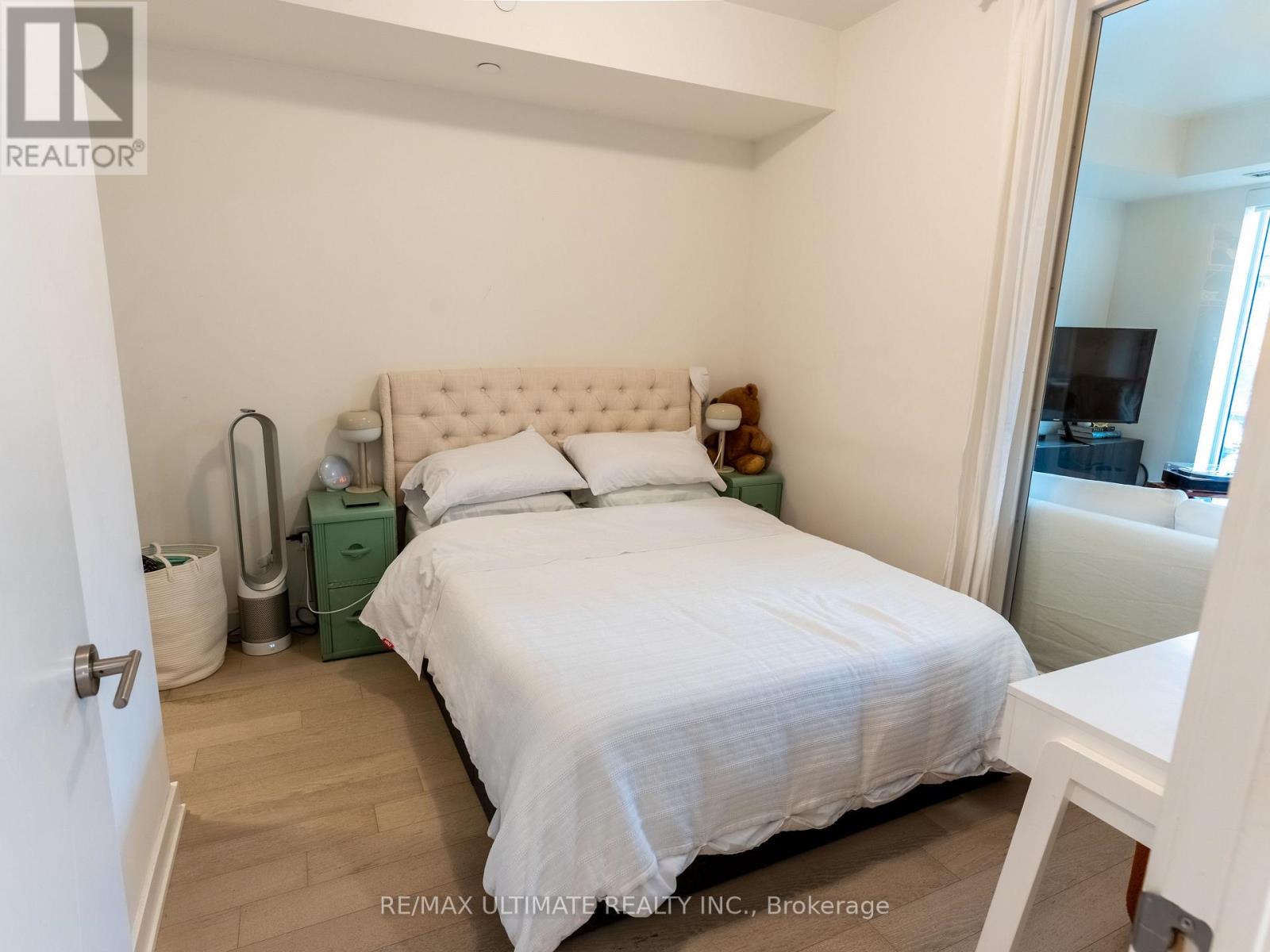 #203 106 DOVERCOURT ROAD - 16