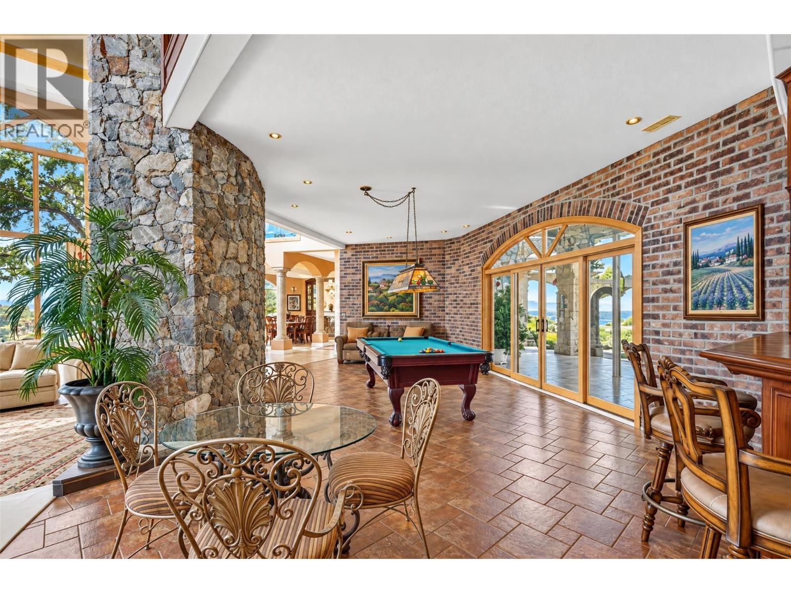 2802 West Bench Drive, Penticton