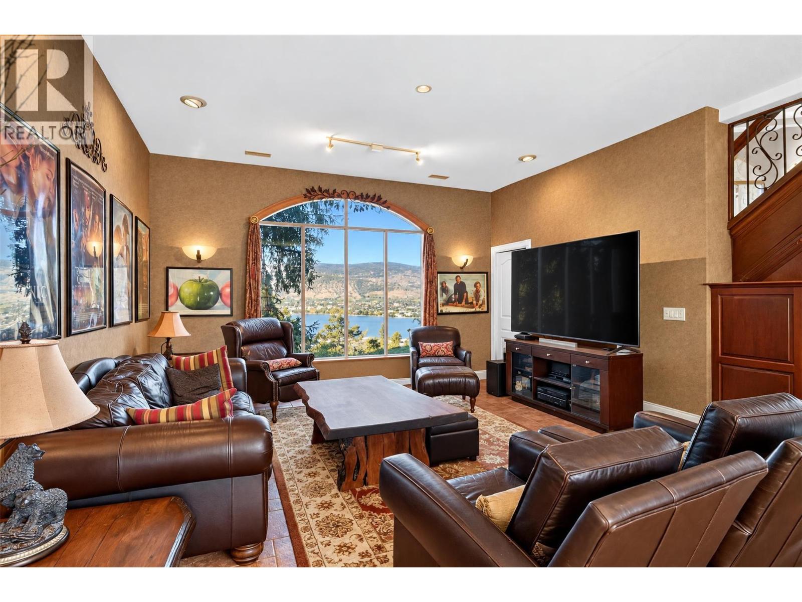 2802 West Bench Drive, Penticton