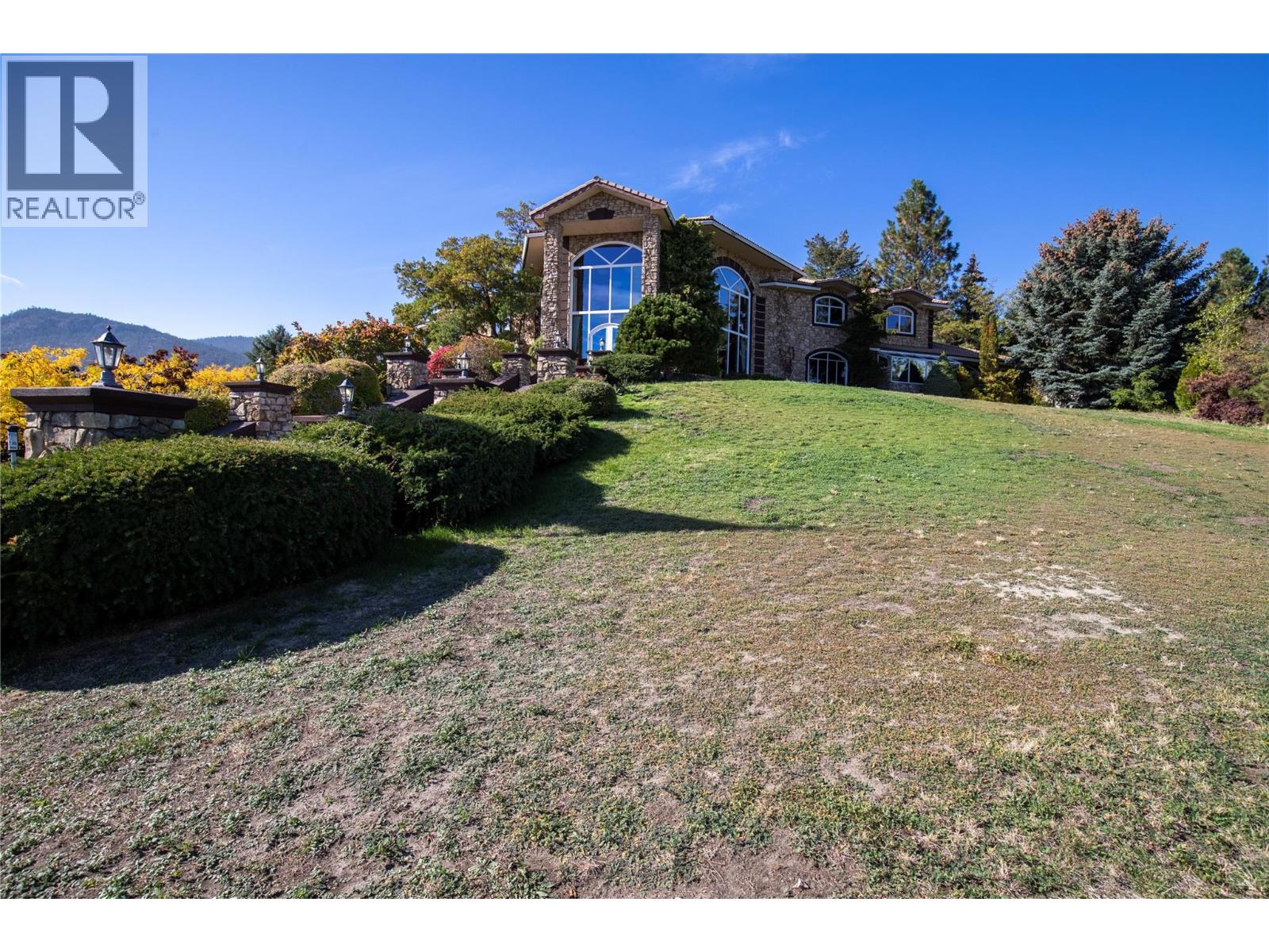 2802 West Bench Drive, Penticton