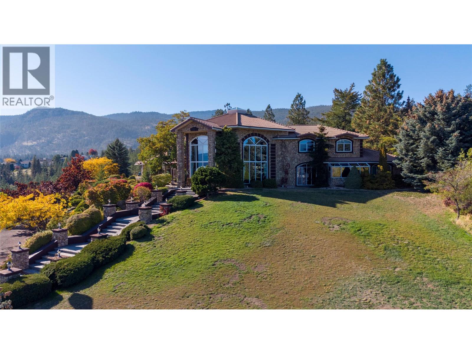 2802 West Bench Drive, Penticton