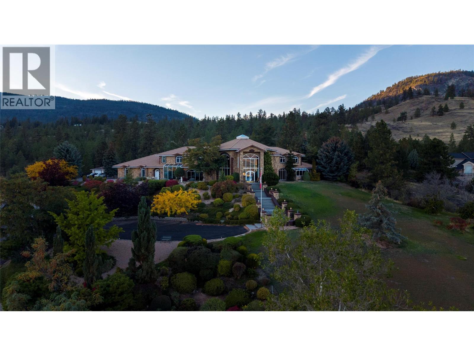 2802 West Bench Drive, Penticton