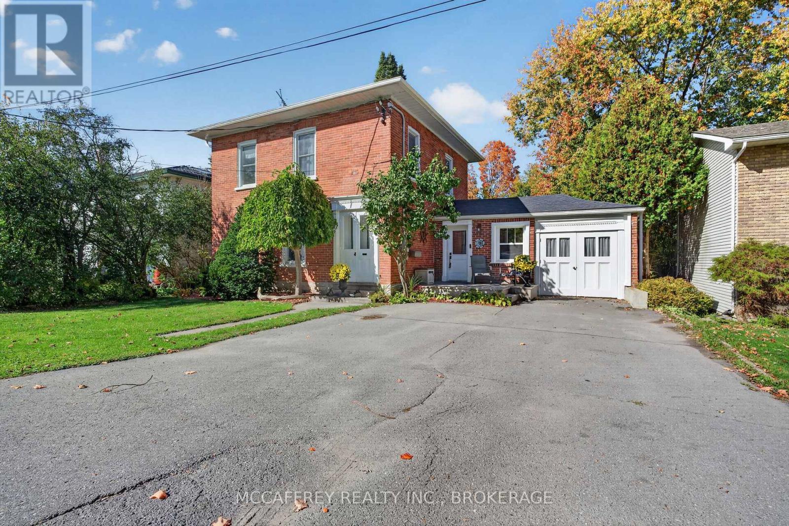 2 BRIGGS STREET - 1