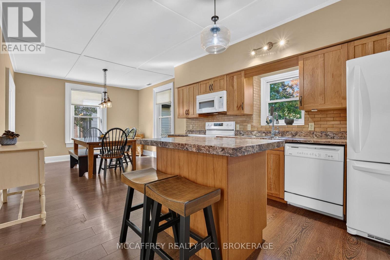 2 BRIGGS STREET - 14