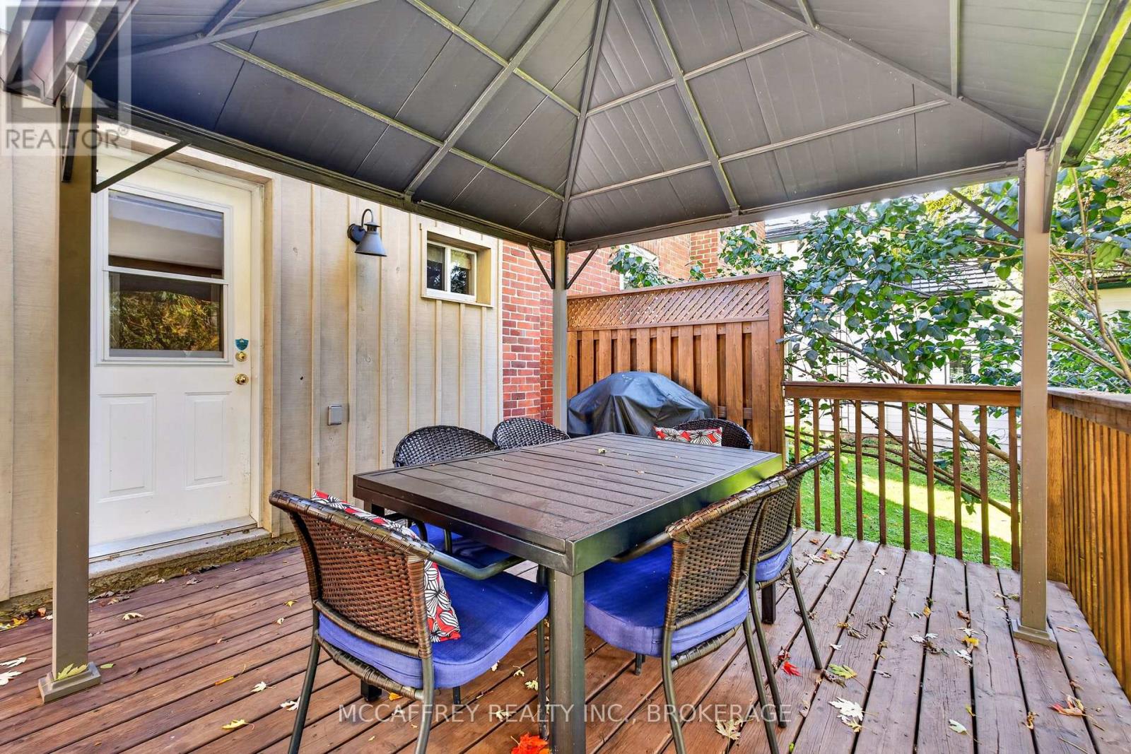 2 BRIGGS STREET - 38