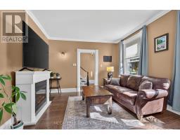Living room - 2 Briggs Street, Greater Napanee, ON K7R3G6 Photo 7