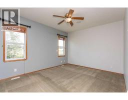 27244 Highway 42, Rural Red Deer County, AB T0M1R0 Photo 15
