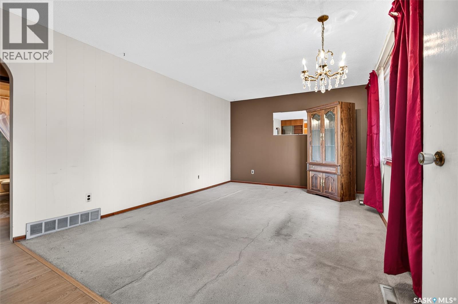 842 Grandview STREET W, Moose Jaw — photo 5