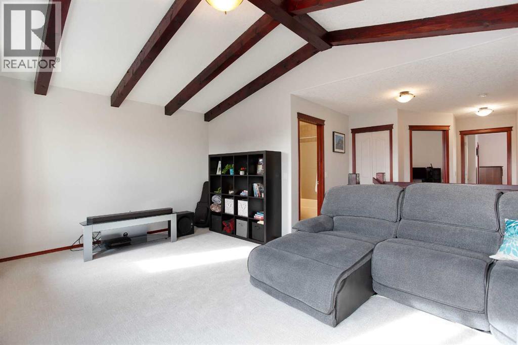 66 Cougarstone Close SW, Calgary — photo 20