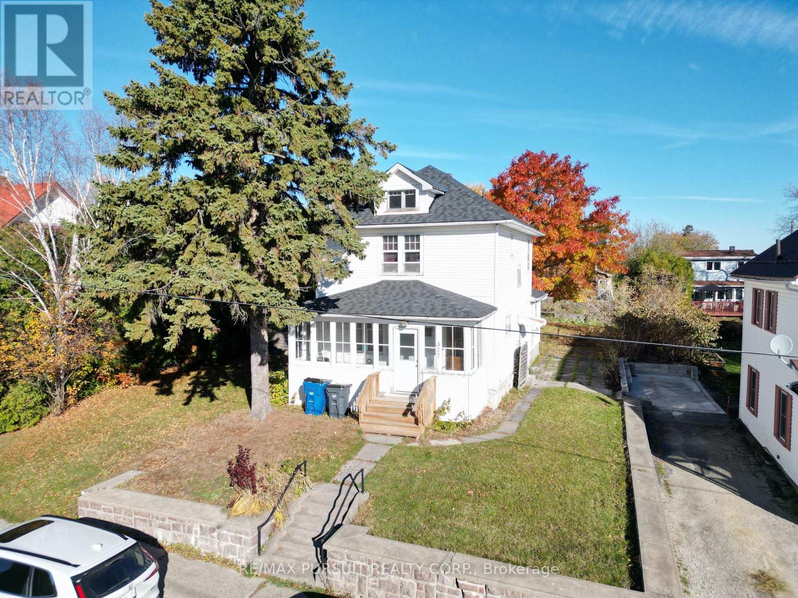 377 RUSSELL STREET
