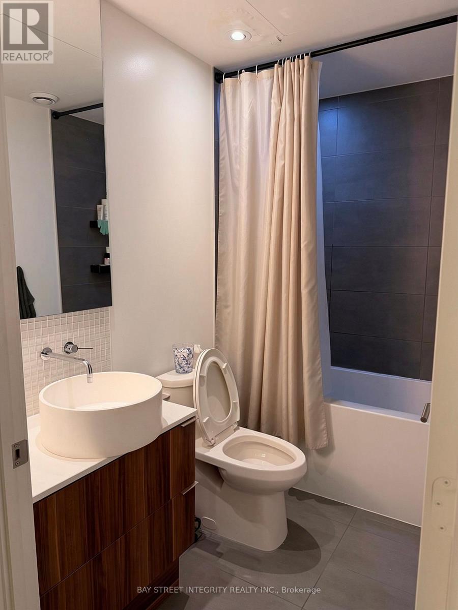 2607- 185 Roehampton Avenue, Toronto, ON photo 13