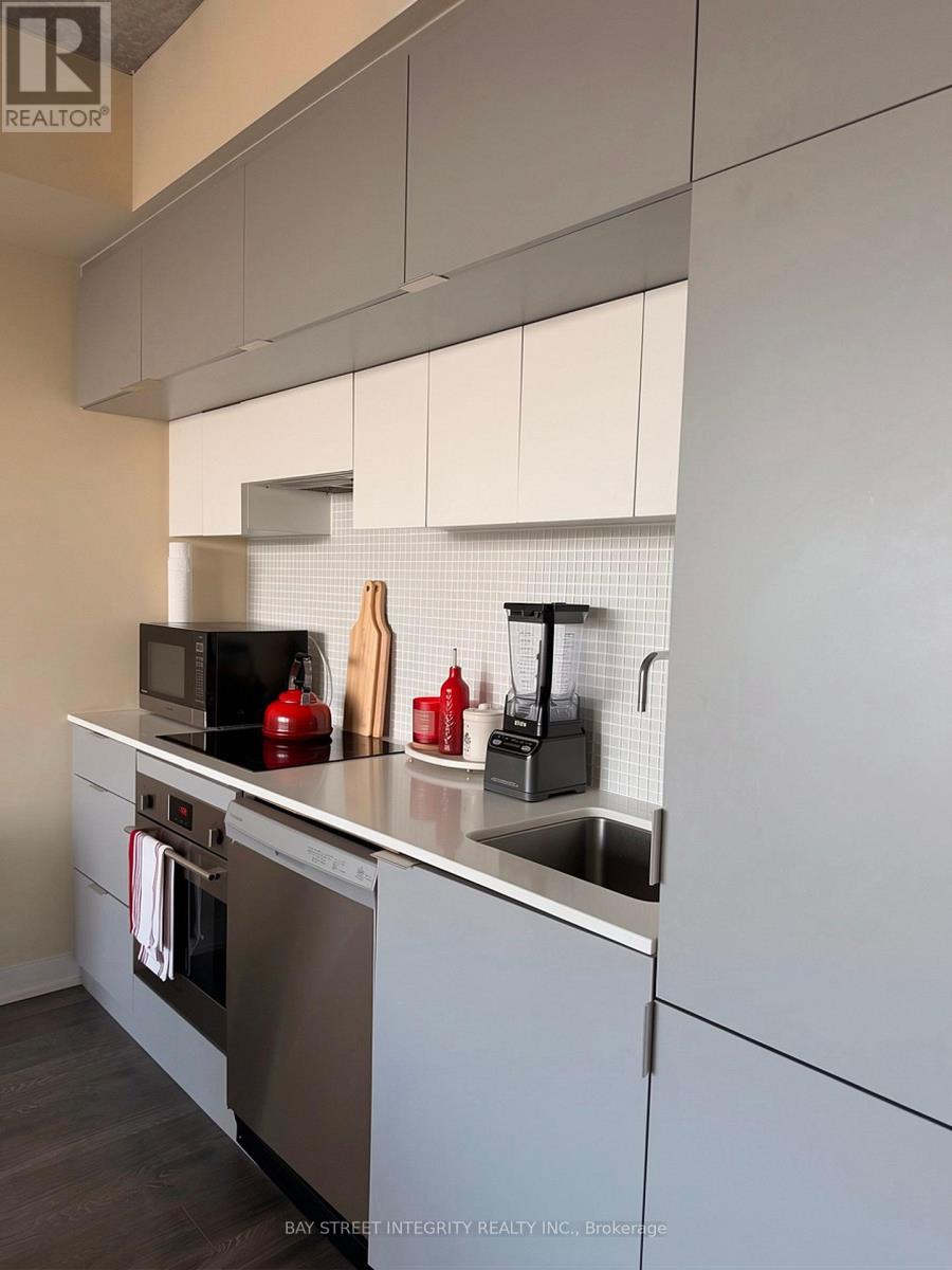 2607- 185 Roehampton Avenue, Toronto, ON photo 9