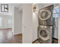 Upper - 12 Arlington Avenue, Toronto, ON M6G3K8 Photo 16