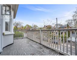 Upper - 12 Arlington Avenue, Toronto, ON M6G3K8 Photo 17