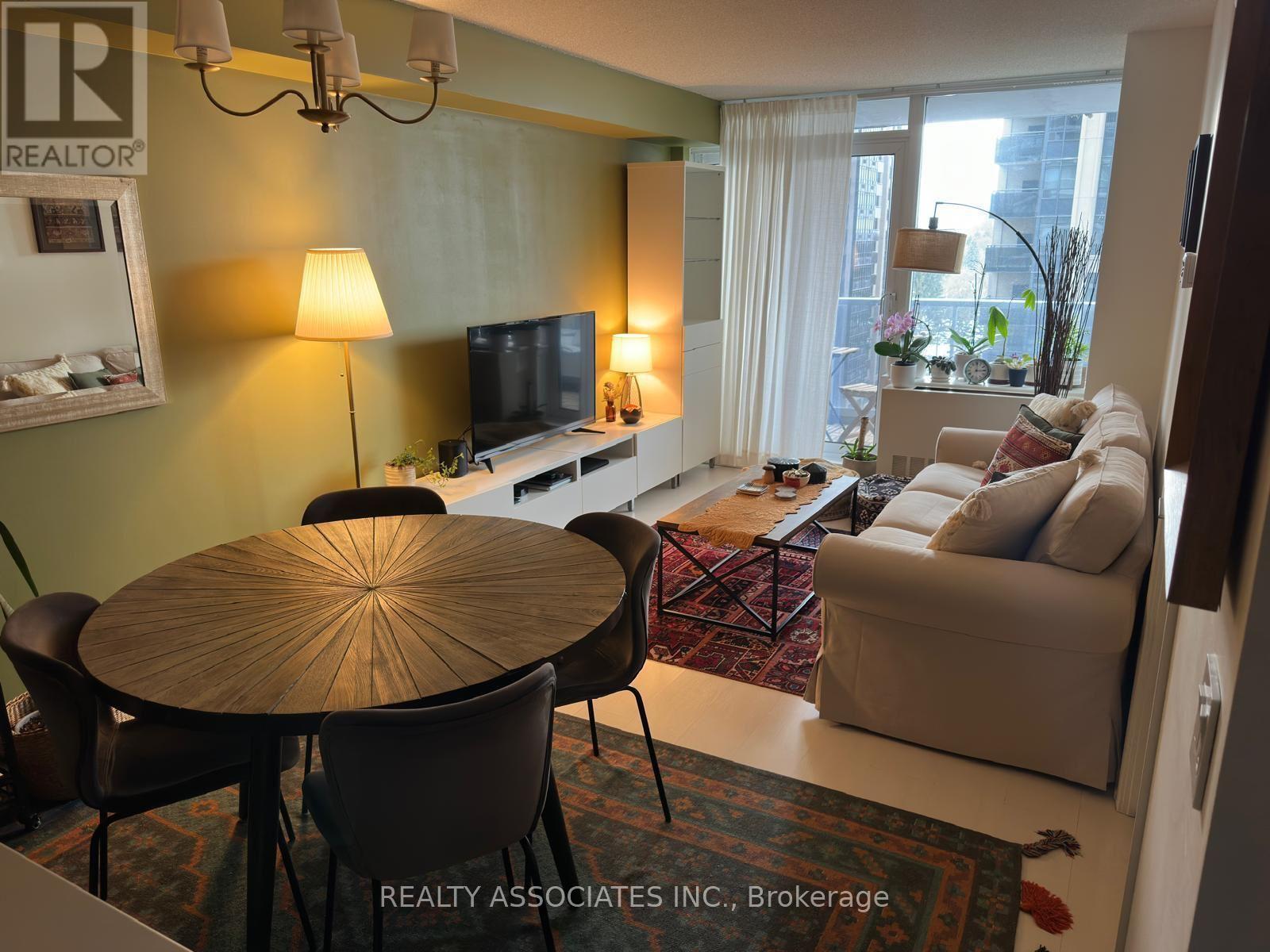 Photo of 4978 Yonge Street