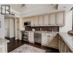 401 - 616 Avenue Road, Toronto, ON M4V2K8 Photo 13