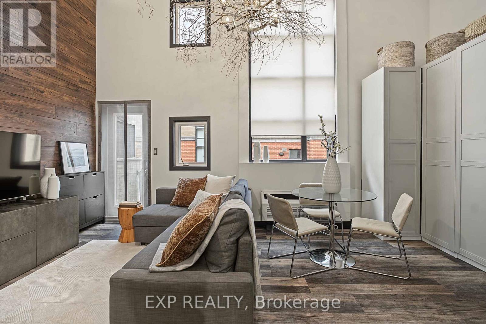 #323 21 EARL STREET - 12