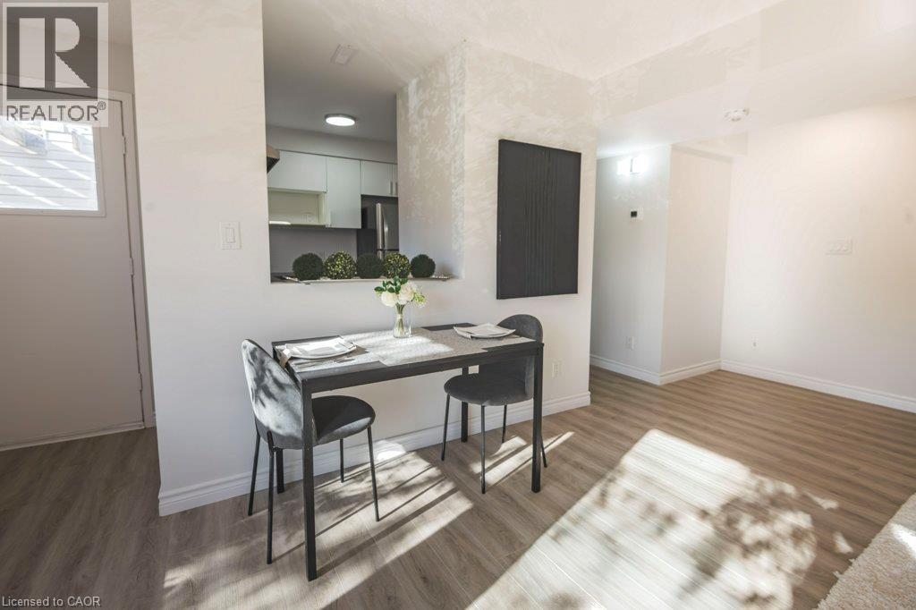 #52 461 BEECHWOOD Place - 16