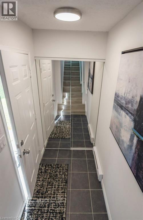 #52 461 BEECHWOOD Place - 3