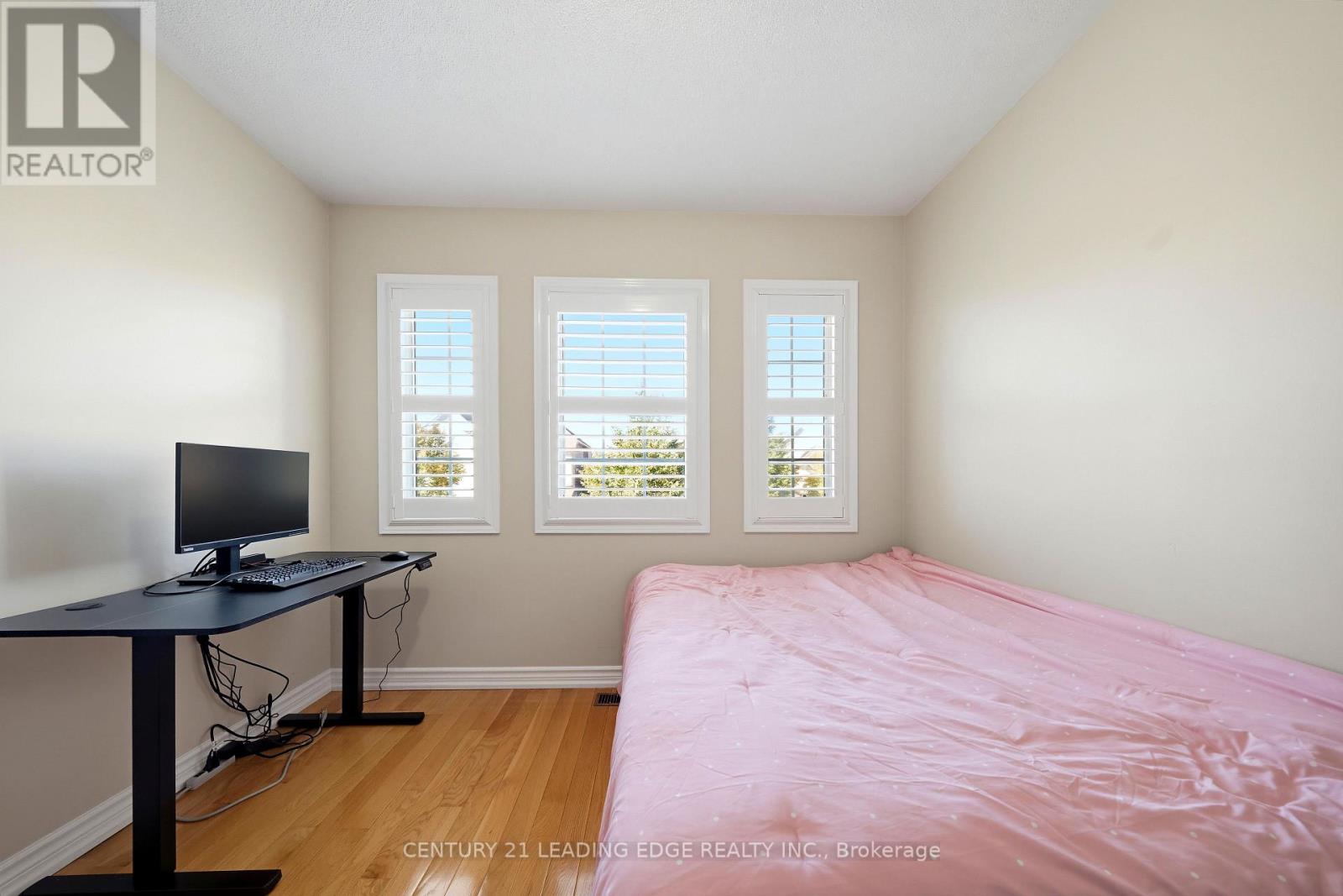 13 BOULDERBROOK DRIVE - 22