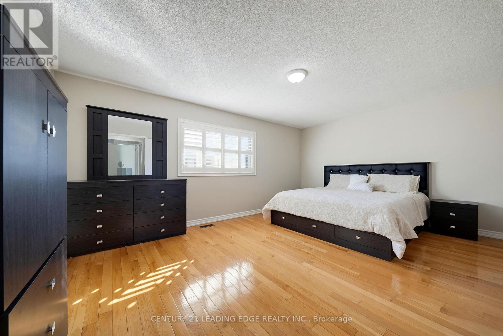13 BOULDERBROOK DRIVE - 24