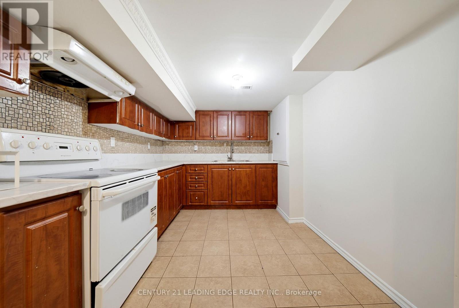 13 BOULDERBROOK DRIVE - 41